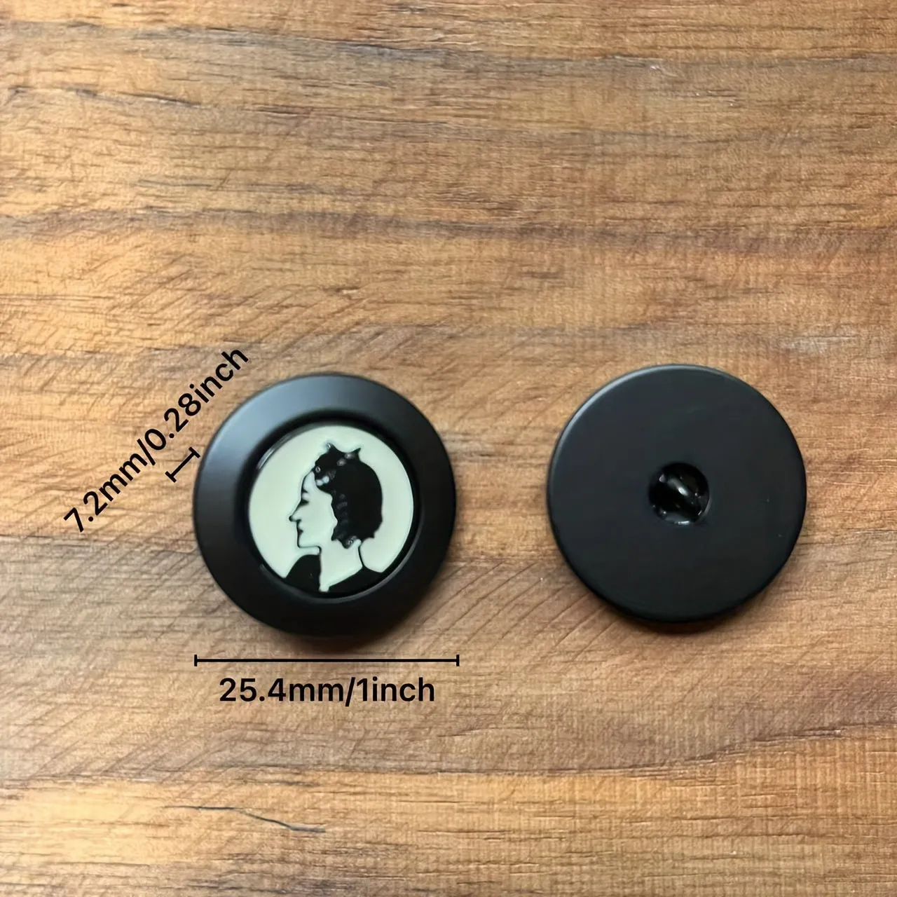 5pcs Portrait Round Resin Buttons for Clothing or Craft Decorations