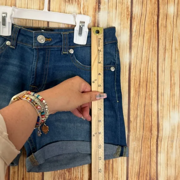 7 For All Mankind Women’s Denim Rolled Cuff Navy Jean Shorts Size 14