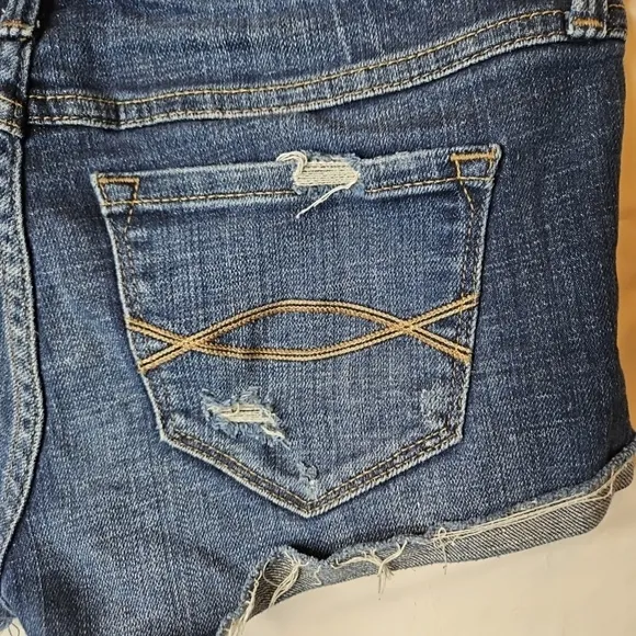 Abercrombie Fitch Annie Distressed Low Rise Y2K Micro Mini Shorts Denim Size 2