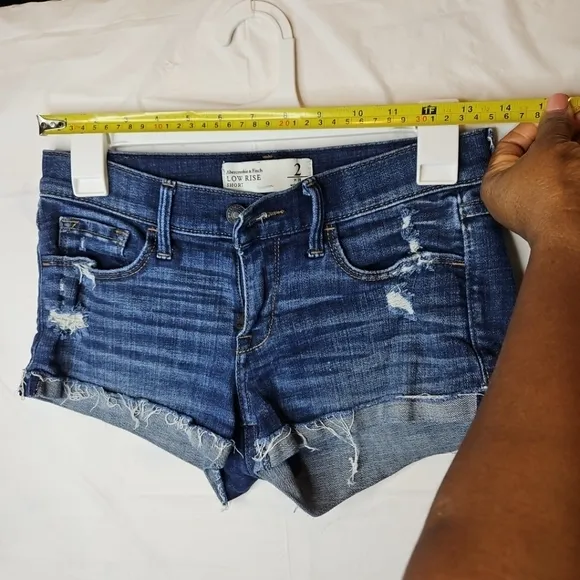 Abercrombie Fitch Annie Distressed Low Rise Y2K Micro Mini Shorts Denim Size 2