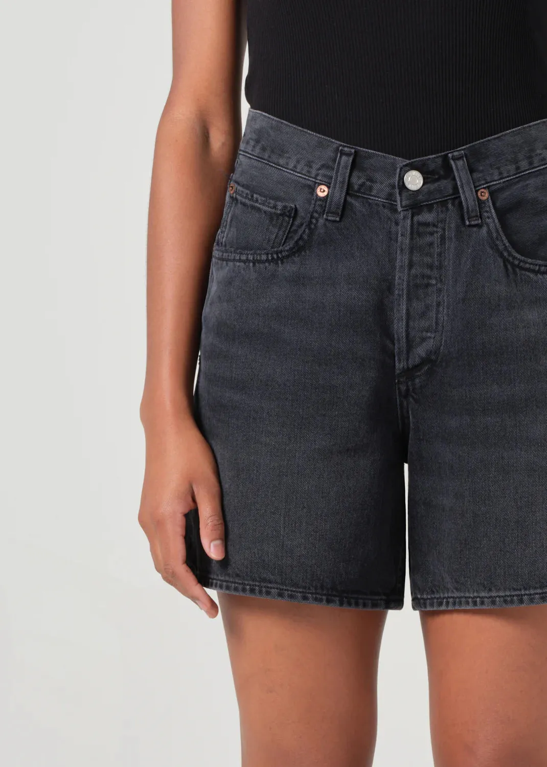AGOLDE V-WAIST SHORT IN BOUNCE
