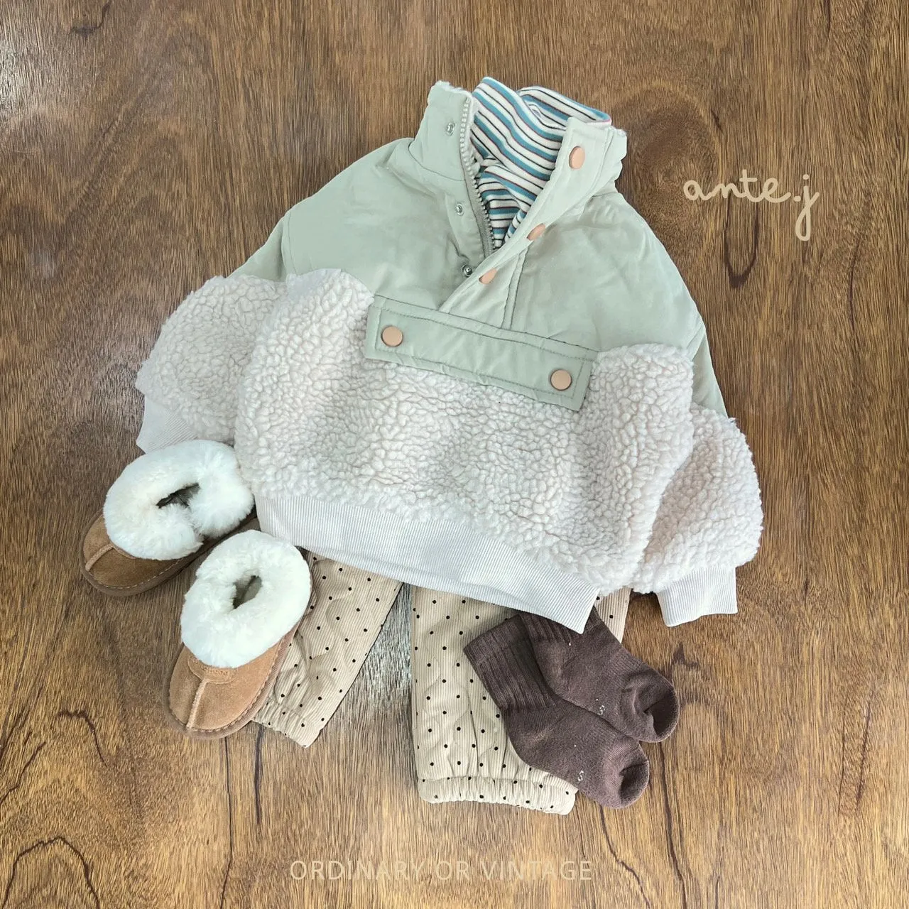 ANTE-J TEDDY CONTRAST JUMPER