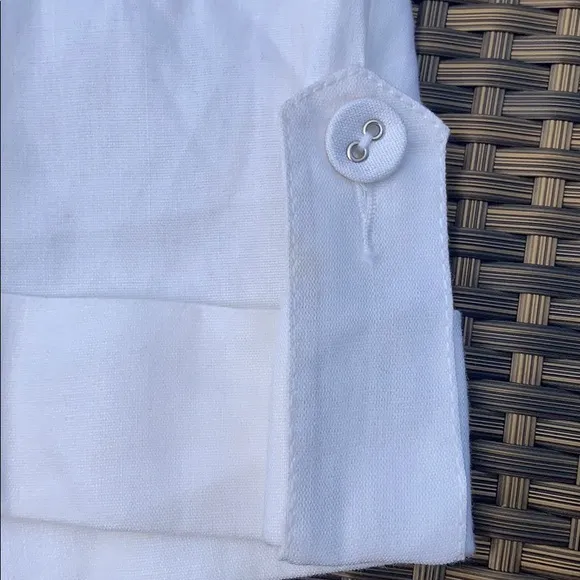 Bebe white linen mix Bermuda shorts