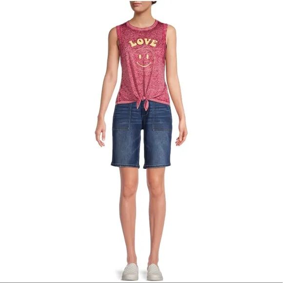 Both fashionable and functional, Bermuda Utility Shorts 10” inseam