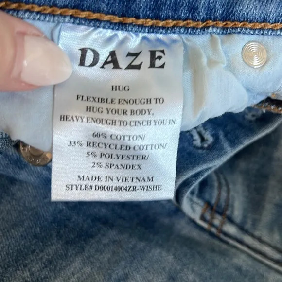Daze size 25 Denim Jean Cut Off Shorts