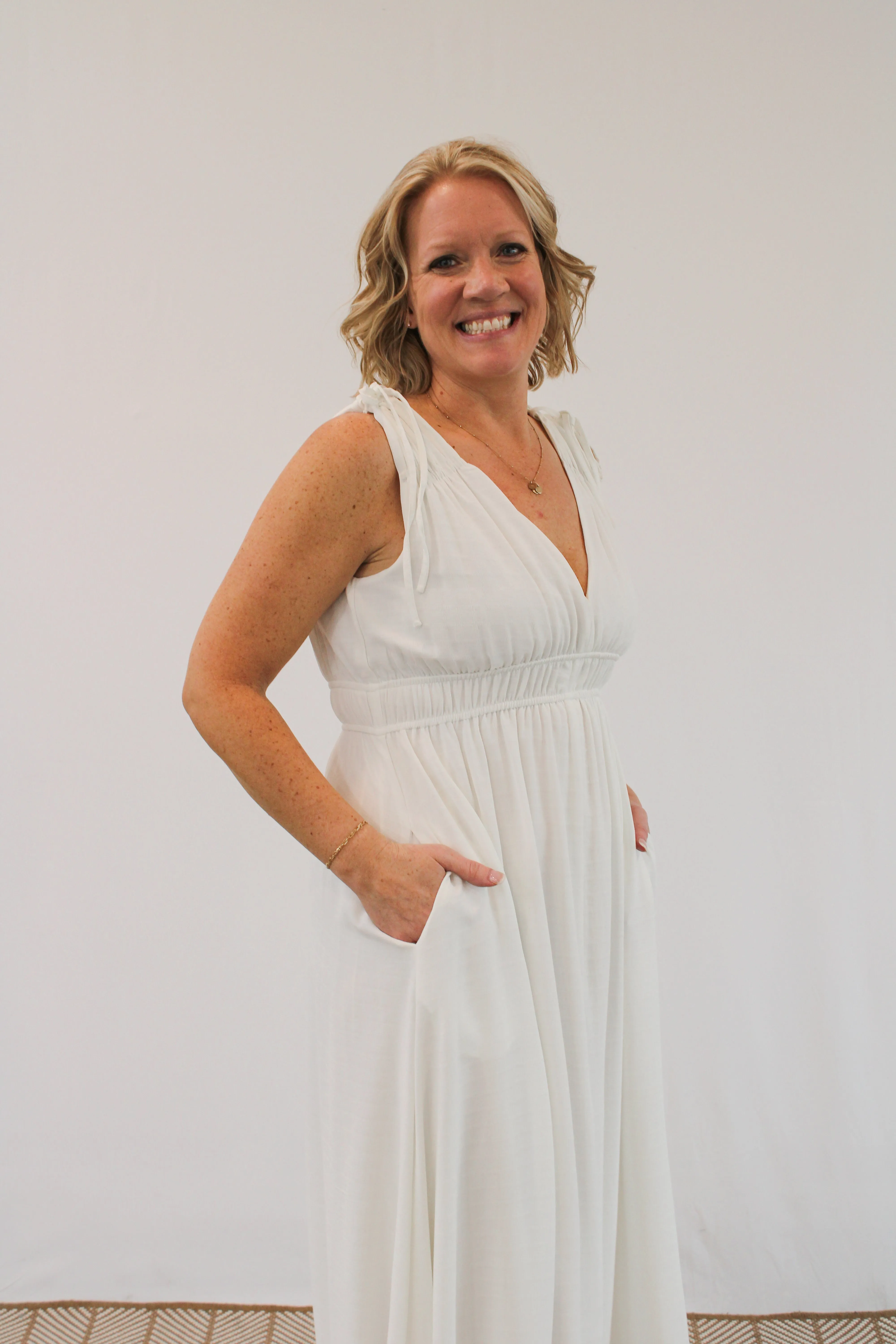 DIANA WHITE MIDI FLARE DRESS