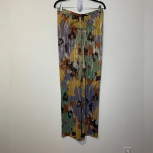 Eve Gravel Women’s colorful floral shimmery long Maxi skirt in size M