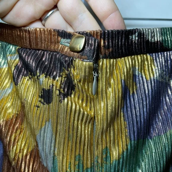 Eve Gravel Women’s colorful floral shimmery long Maxi skirt in size M