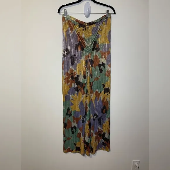 Eve Gravel Women’s colorful floral shimmery long Maxi skirt in size M