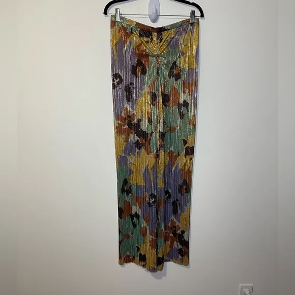 Eve Gravel Women’s colorful floral shimmery long Maxi skirt in size M