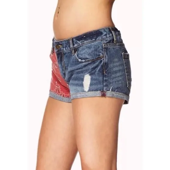 [F21] Flirty Bandana Print Shorts