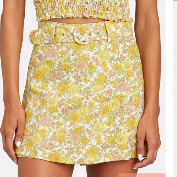 Faithfull the Brand Celia Floral Print Belted Shorts Linen Yellow NWT Size XS