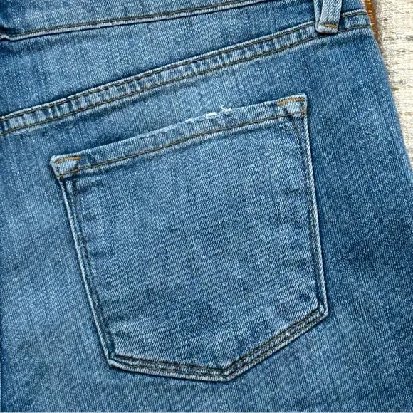 FRAME Denim Le Cutoff Distressed Raw Hem Denim Shorts - 28