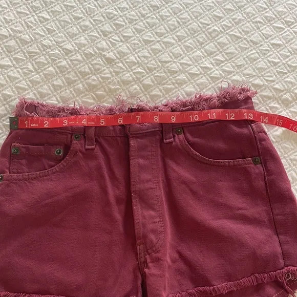 Free People Levi’s Cranberry Denim Distressed Jean shorts 28 very RARE 🦄 EUC