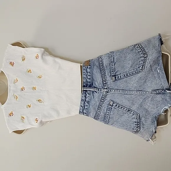 Grlfrnd Helena Short Women's Light Blue Denim Shorts Size 28