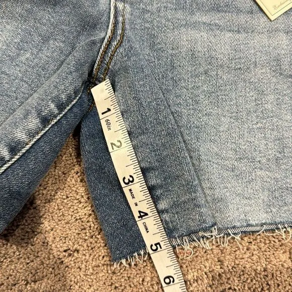 Judy Blue high waist “sky is the limit “ size medium NWT stretchy