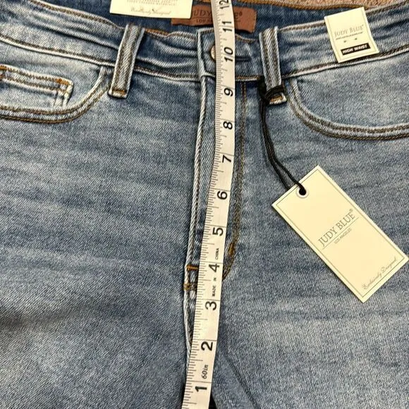 Judy Blue high waist “sky is the limit “ size medium NWT stretchy