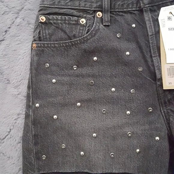 Levi Wedgie Button Fly shorts NWT 30