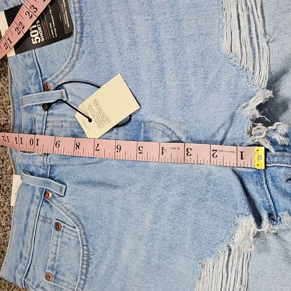 Levi's NWT 501 Shorts 100% Cotton 28 High Rise Button Fly Light Wash Distressed