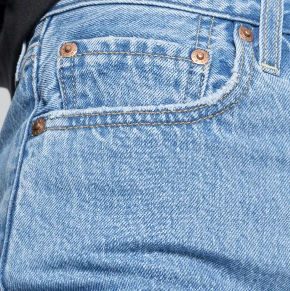 Levi's Ribcage Jean Denim Shorts in Bernal Medium Stonewash