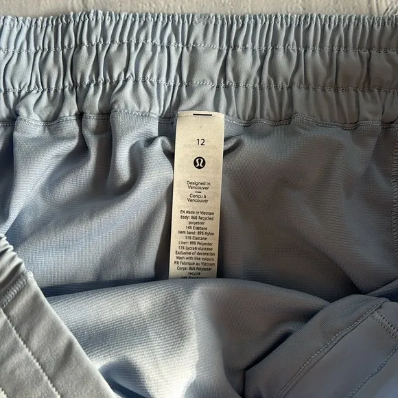 Lululemon Hotty Hot‎ Shorts Sz 12 NWT