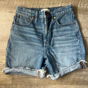 Madewell High-Rise Denim Mid-Length Shorts Size 27