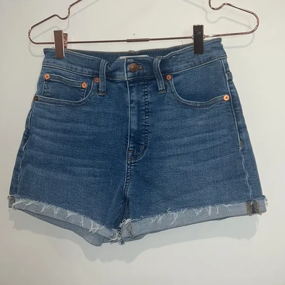 Madewell High-Rise Denim Shorts in Lavista Wash, size 25