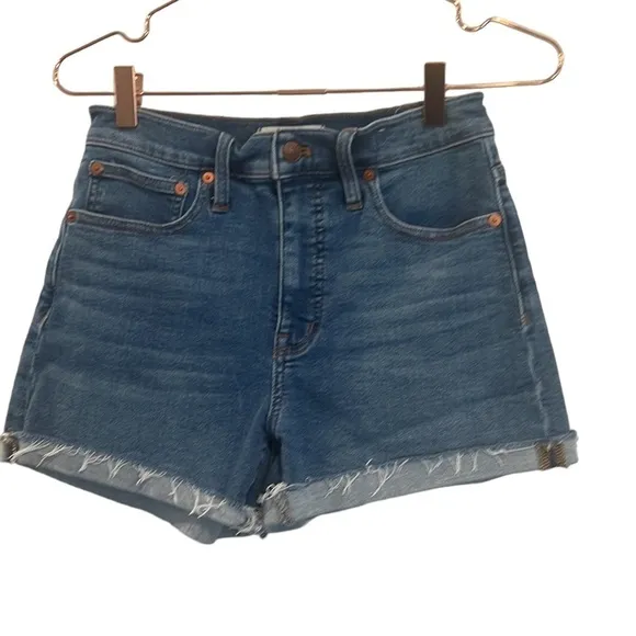 Madewell High-Rise Denim Shorts in Lavista Wash, size 25