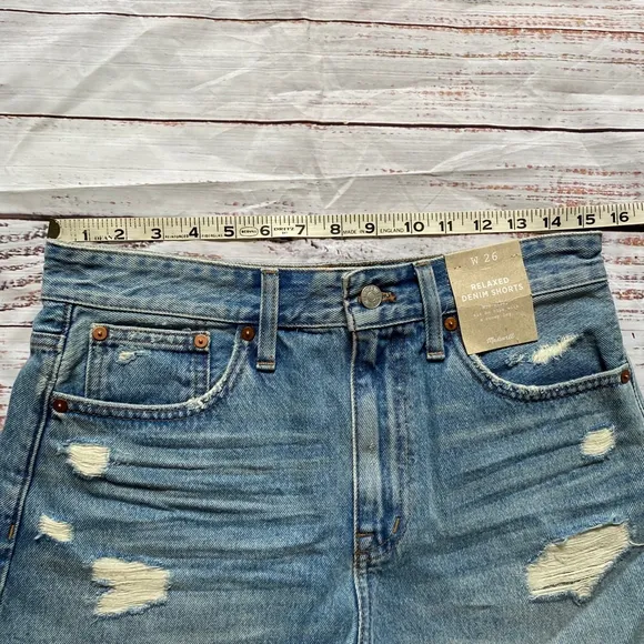 Madewell Relaxed Denim Raw Hem Distressed Shorts 26 NWT