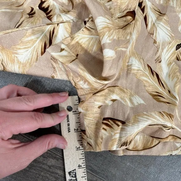 NWOT L'Agence Vittoria Palm Leaf Print Pleated Linen Blend Shorts