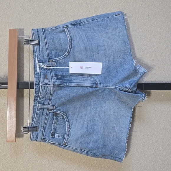NWT AG Alexxis Denim Shorts in Size 28