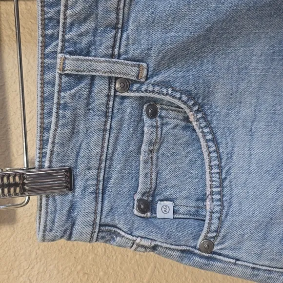 NWT AG Alexxis Denim Shorts in Size 28
