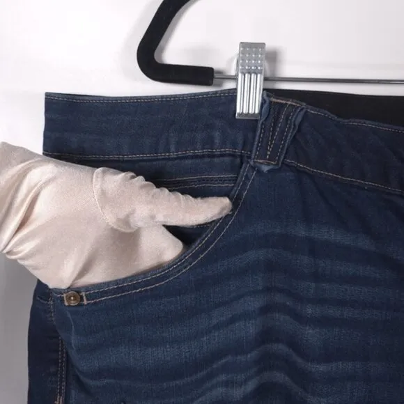 NWT DEMOCRACY Ab Solution CORE ESSENTIAL Denim Jean Shorts Mold &amp; Hold Size 24W