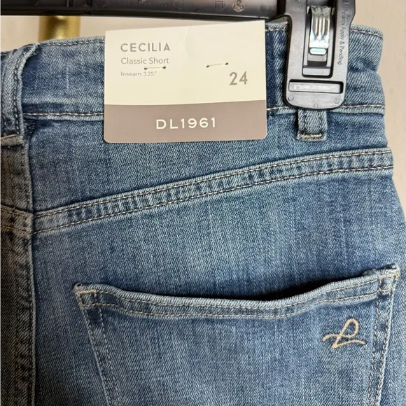 NWT DL1961 Cecilia Classic Short