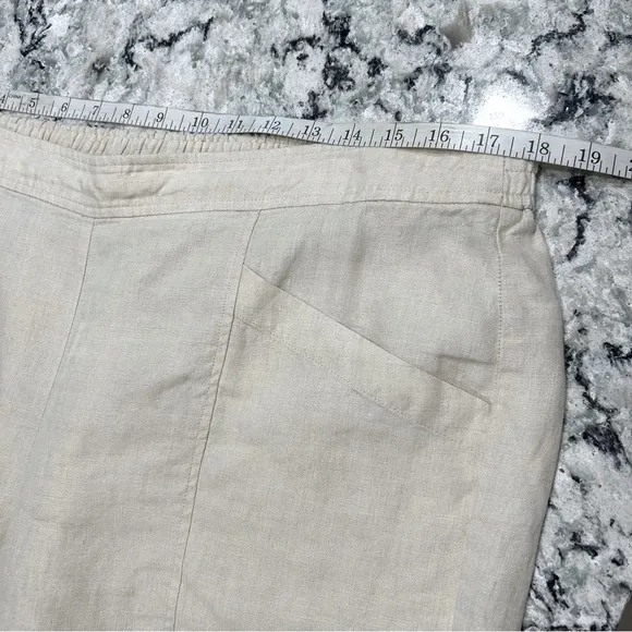 NWT Eileen Fisher Organic Linen City Shorts