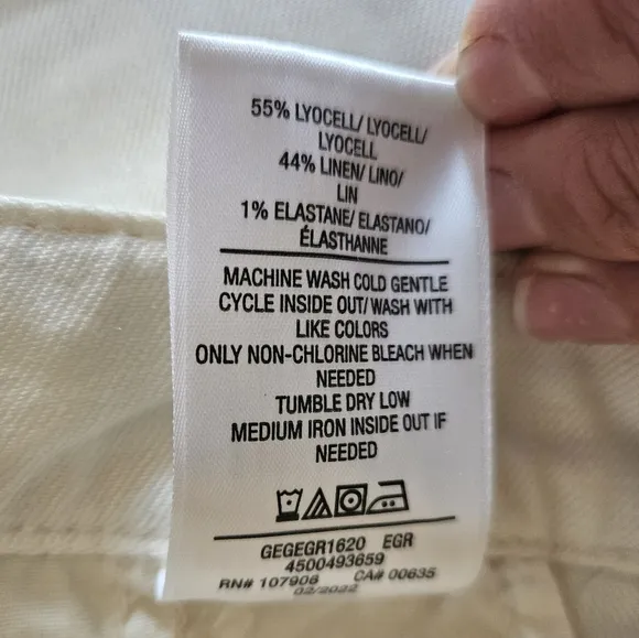 NWT Hudson Paper Bag Waist Twill Shorts, Egret, Size 33