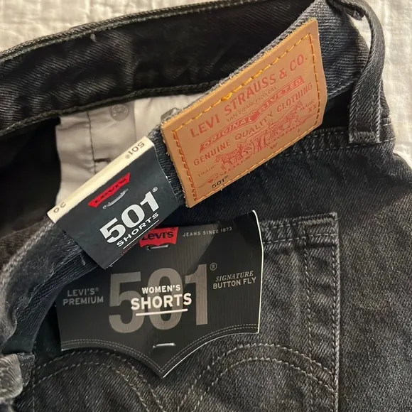 NWT Levi’s Premium 501 High Rise 100% Cotton Denim Shorts