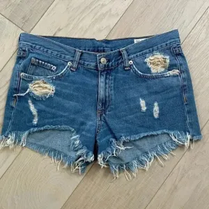 Rag &amp; Bone Winnie Cut Off Shorts