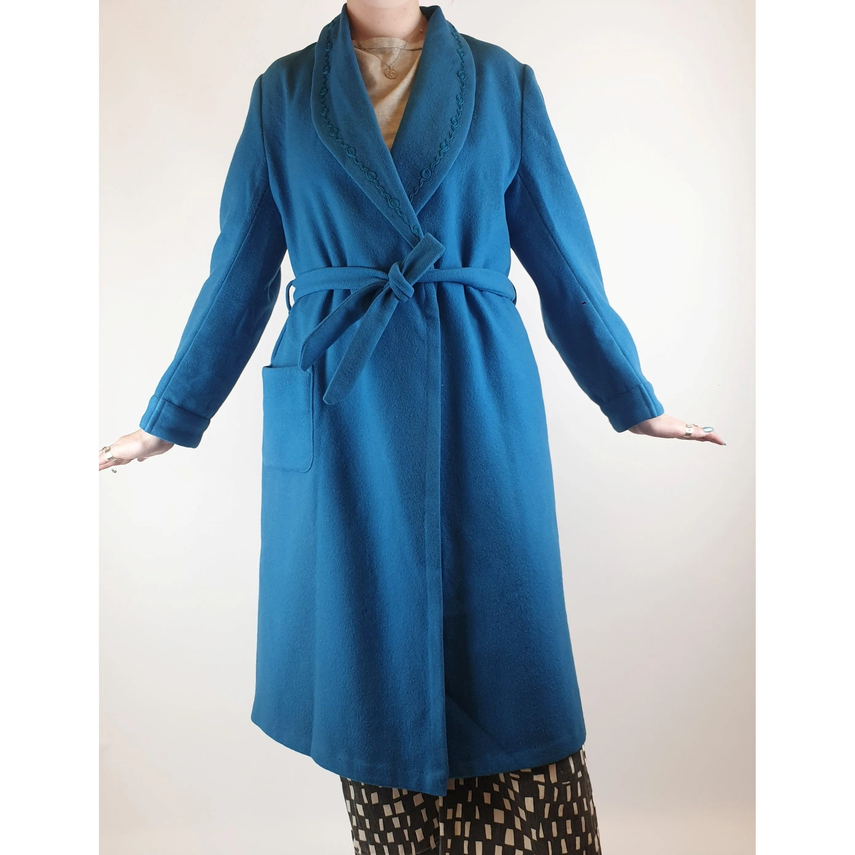 Smartex vintage blue woolen long coat with embroydered collar size M (best fits size 12)