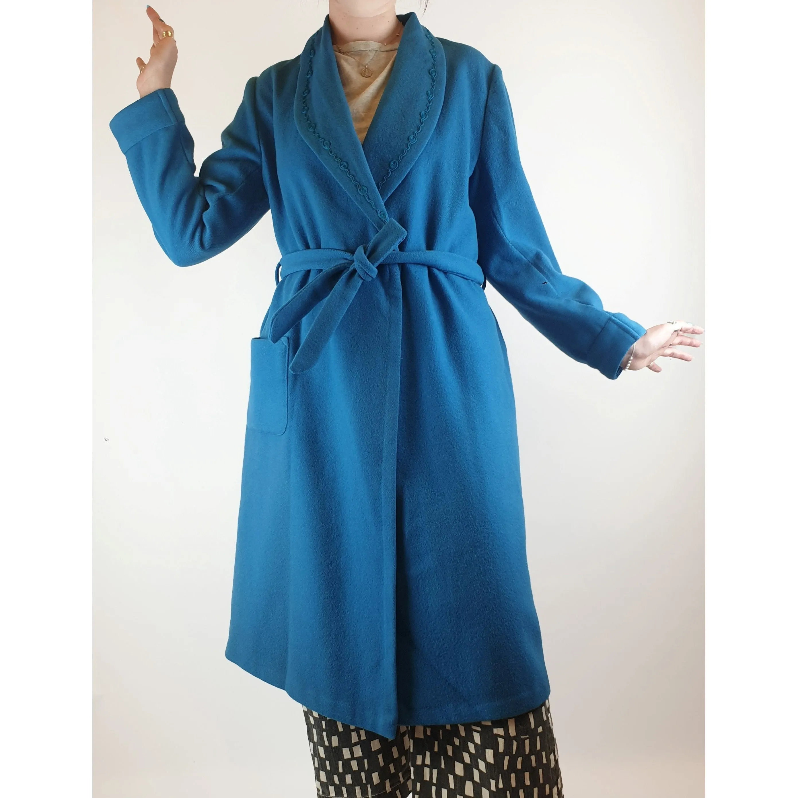 Smartex vintage blue woolen long coat with embroydered collar size M (best fits size 12)