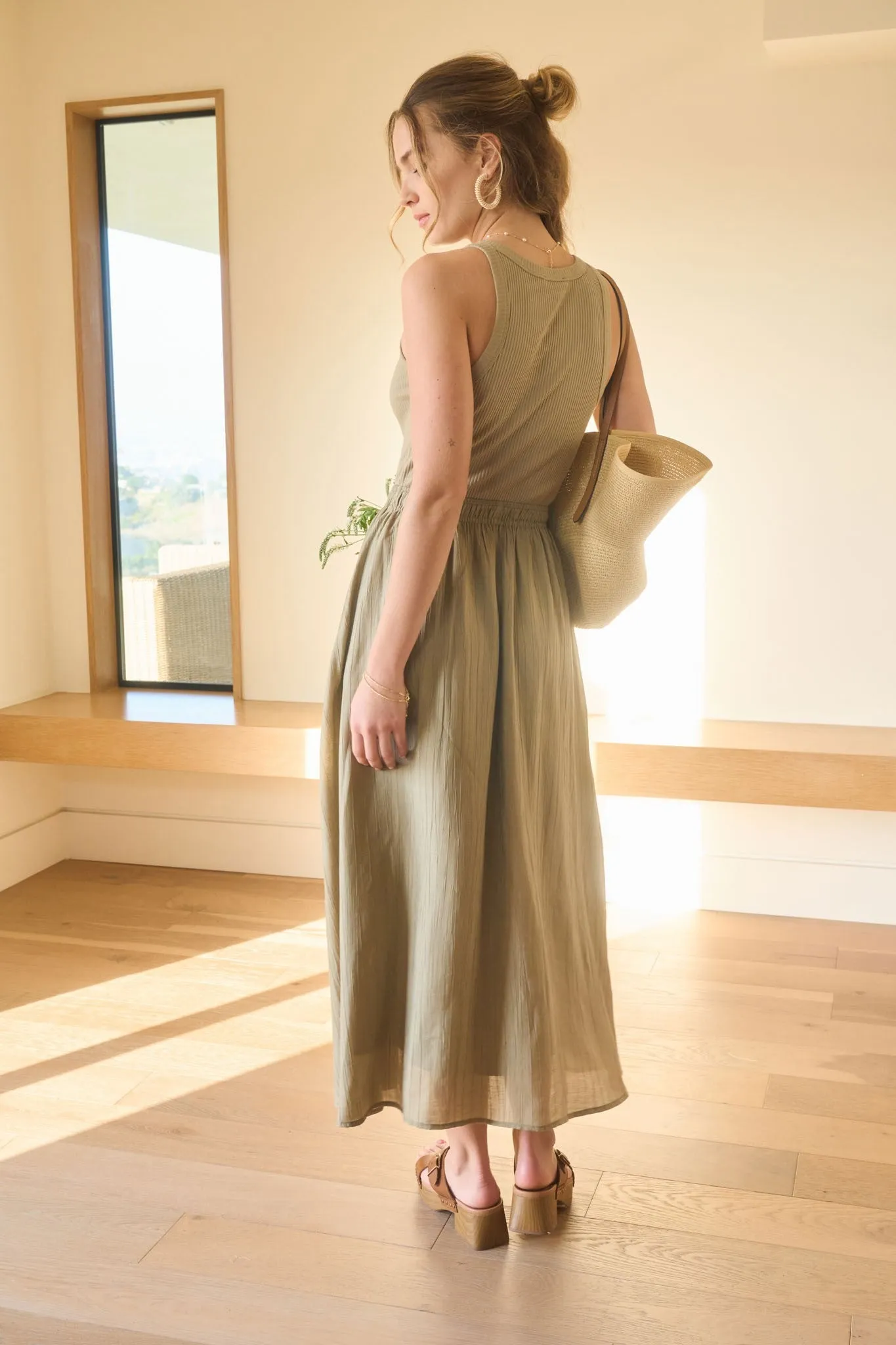 STRIPE TIE STRAP SLEEVELESS MAXI DRESS