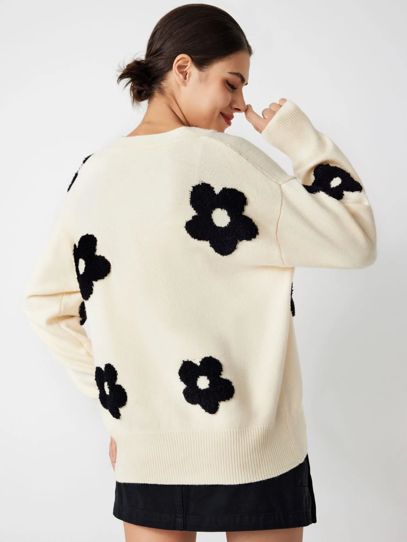 V-neck Graphic Floral Button Cardigan