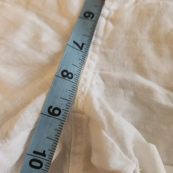 Vince linen shorts size 6