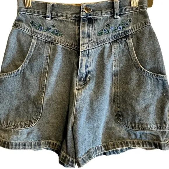 Vintage‎ Embroidered Denim Shorts