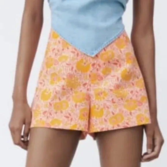 Zara Floral Printed Shorts Sz M