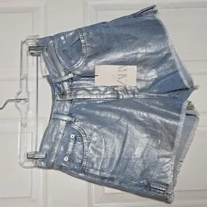 ZARA Womens Size 6 Or 38 High Rise Split Shorts Button Up Silver Denim